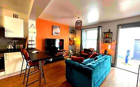 Charming 2Br Cottage In Devon | Fully Equipped & Cosy Retreat